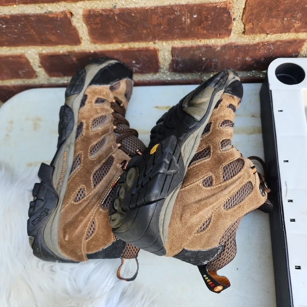 Merrell Moab Waterproof hiking boots 10.5‎